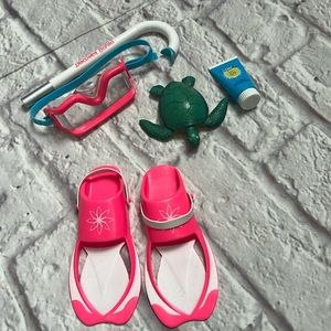 American girl Lea Clark’s beach snorkel set flippers turtle 2016